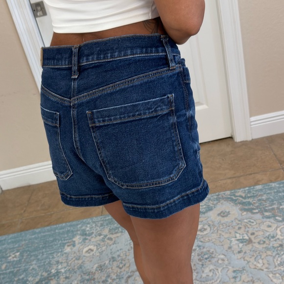 American Eagle AE Strigid Super High-Waisted Relaxed Denim Short - Picture 10 of 10